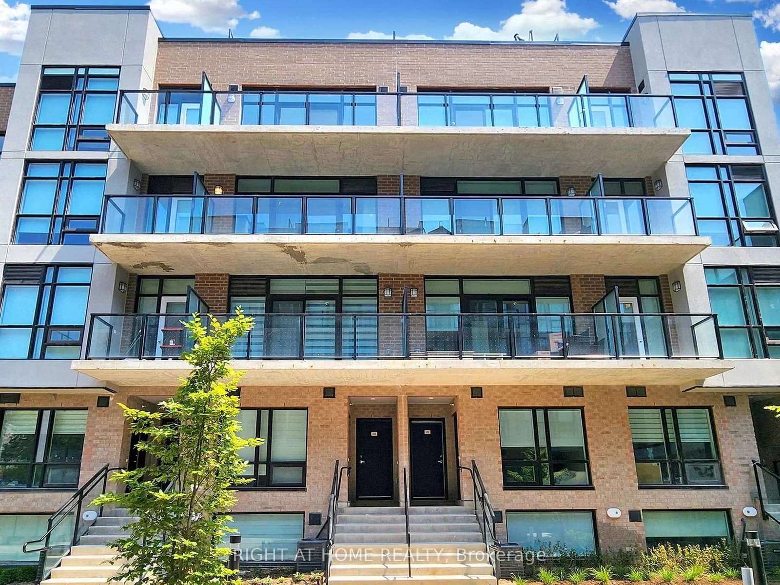 Sheppard Avenue in Toronto · Clanton Park — photo 3