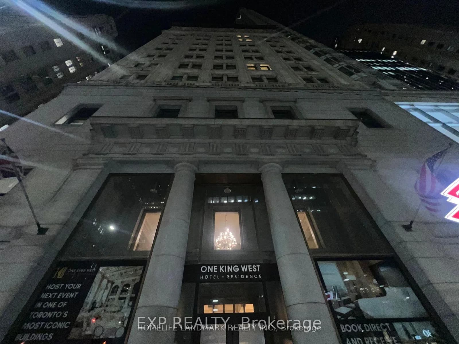 Photo of King Street in Toronto · Bay Street Corridor