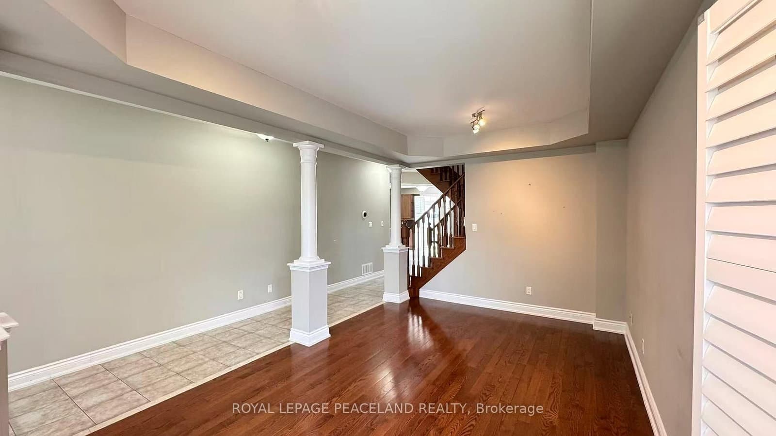 Cragg Crescent in Ajax · Northwest Ajax — photo 3