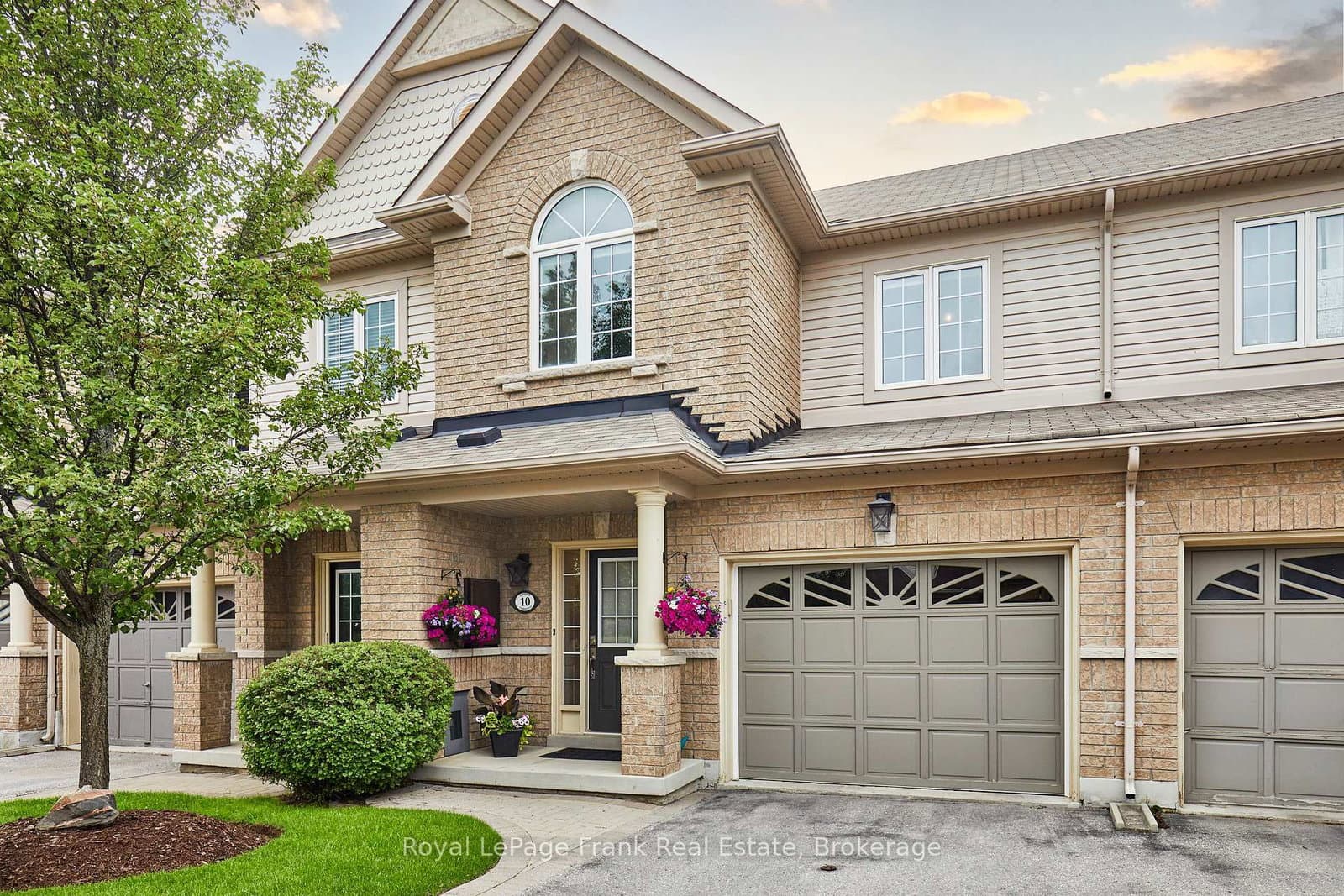 Lander Crescent in Clarington · Bowmanville — photo 3