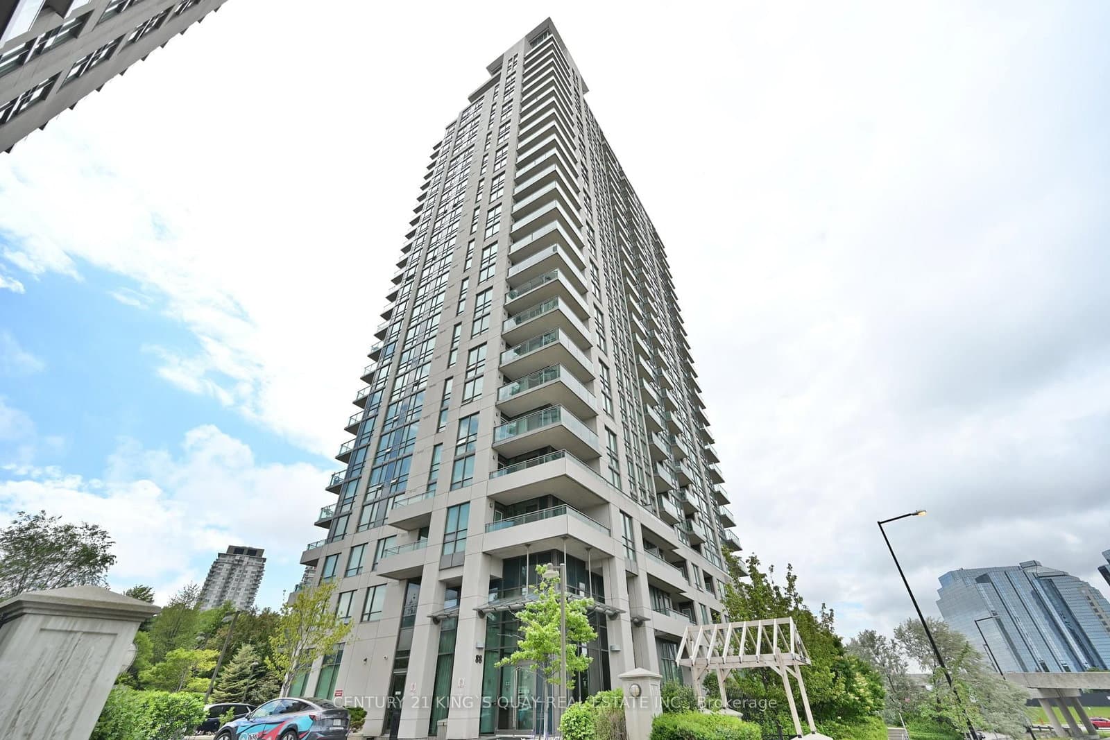 Photo of Grangeway Avenue in Toronto · Woburn