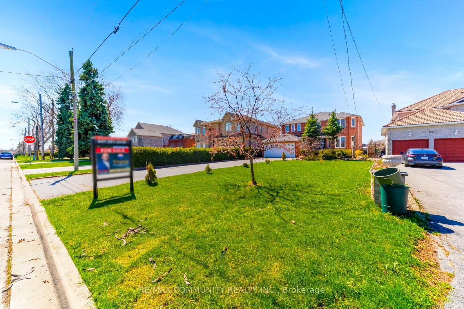 Cedar Brae Boulevard in Toronto · Eglinton East — photo 3