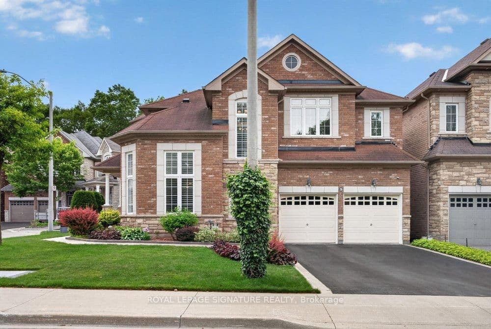 Photo of Broderick Place in Toronto · Clairlea-Birchmount