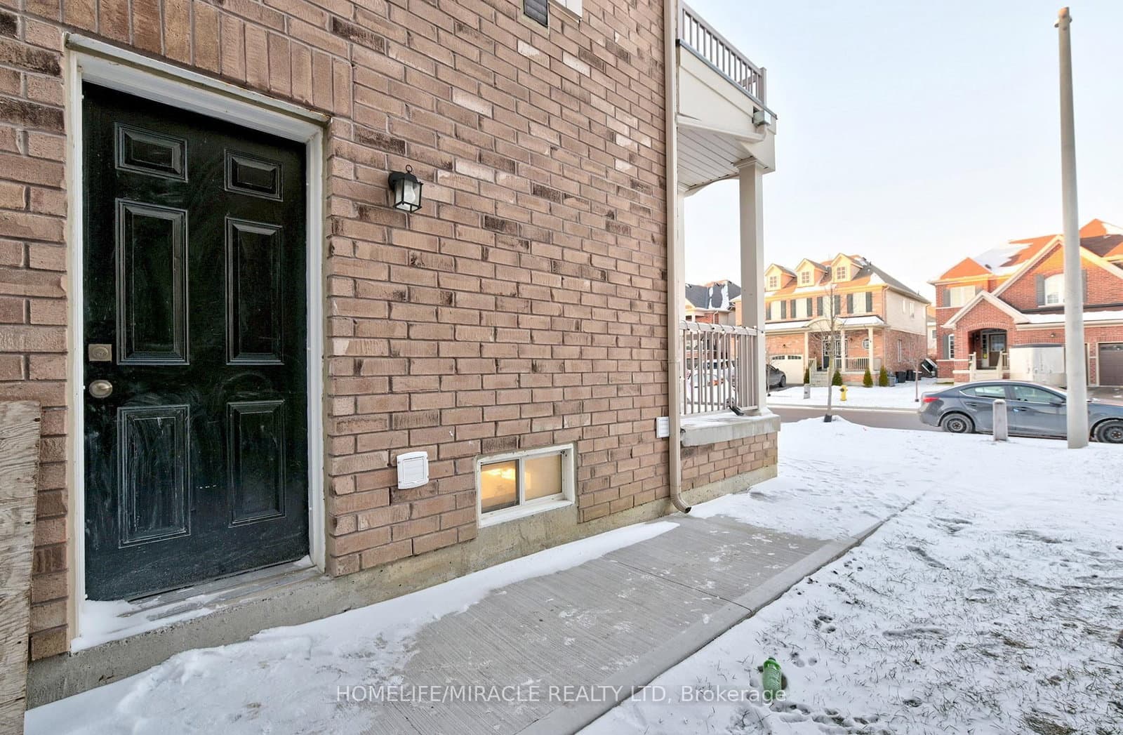 William Fair Drive in Clarington · Bowmanville — photo 2