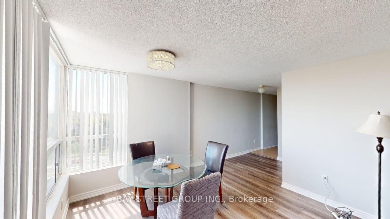 Ellesmere Road in Toronto · Morningside — photo 2