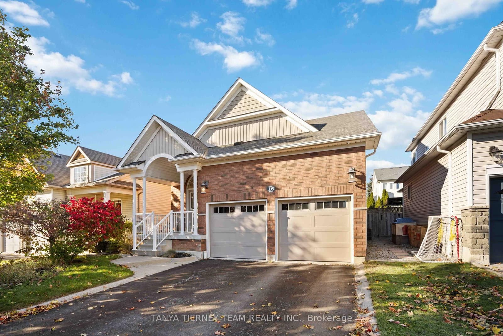 Cody Avenue in Whitby · Brooklin — photo 2