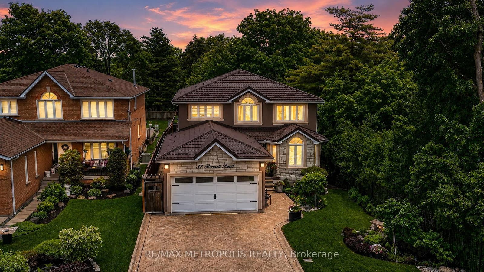 Photo of Bennett Road in Toronto · West Hill