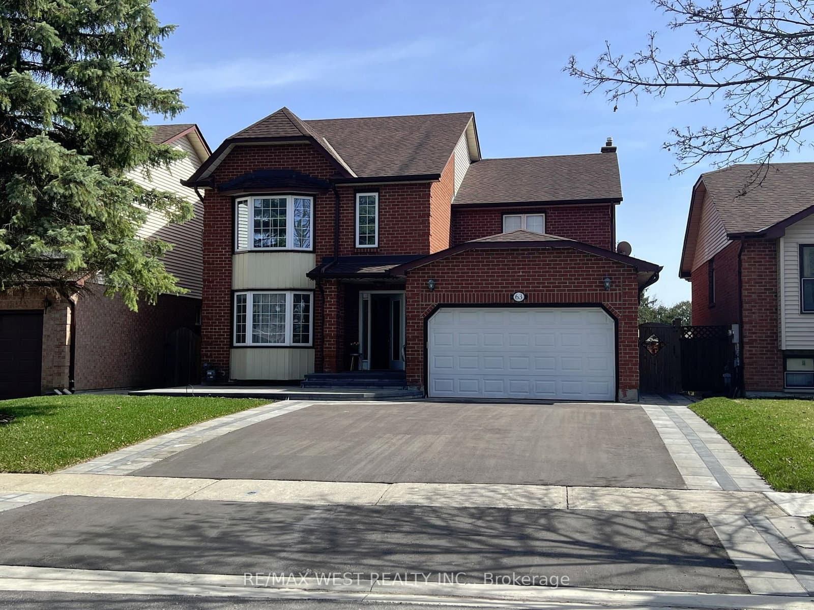Photo of Taylorwood Road & 2nd Floor in Oshawa · Samac
