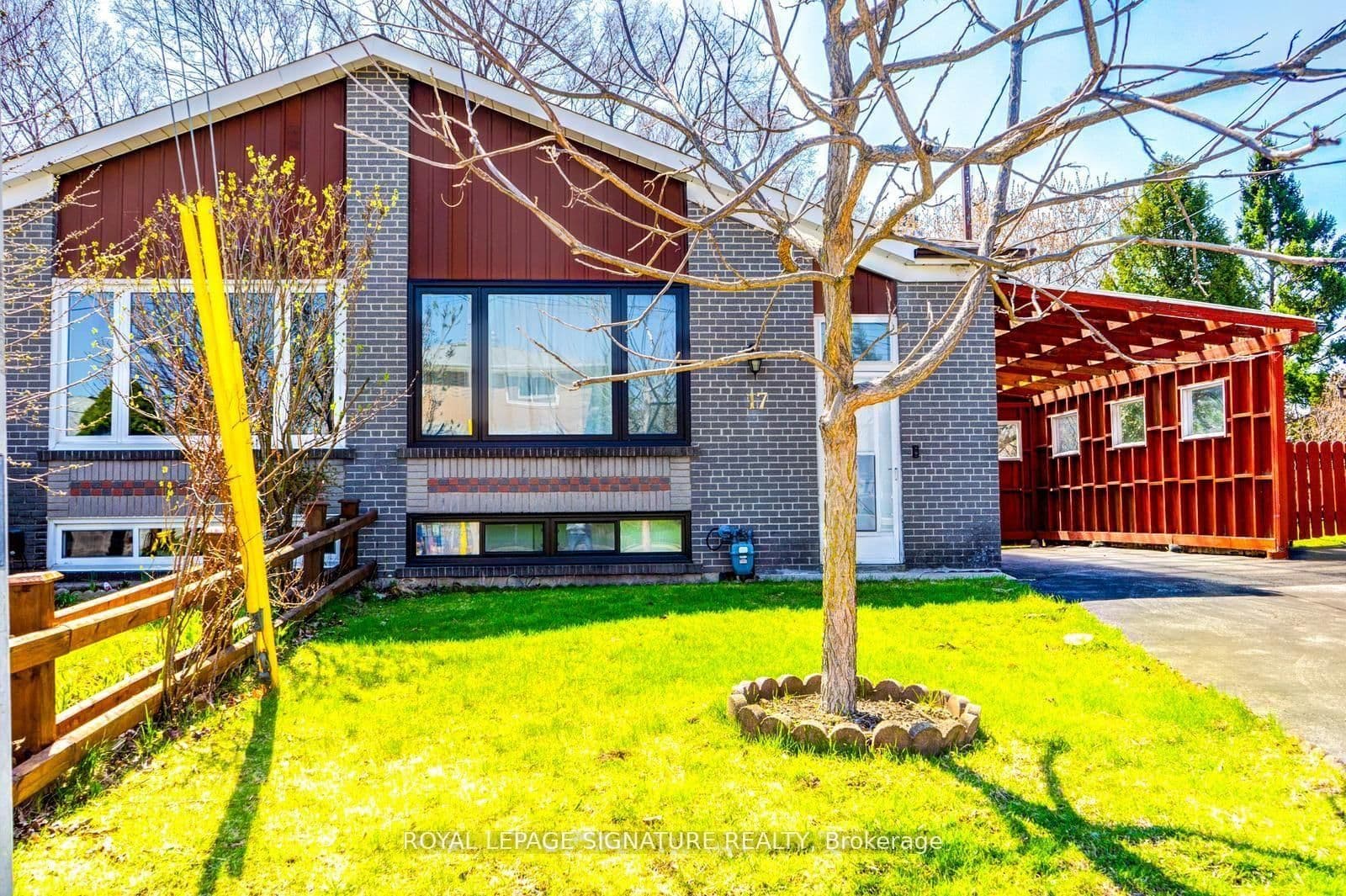 Photo of Avis Crescent in Toronto · O'Connor-Parkview