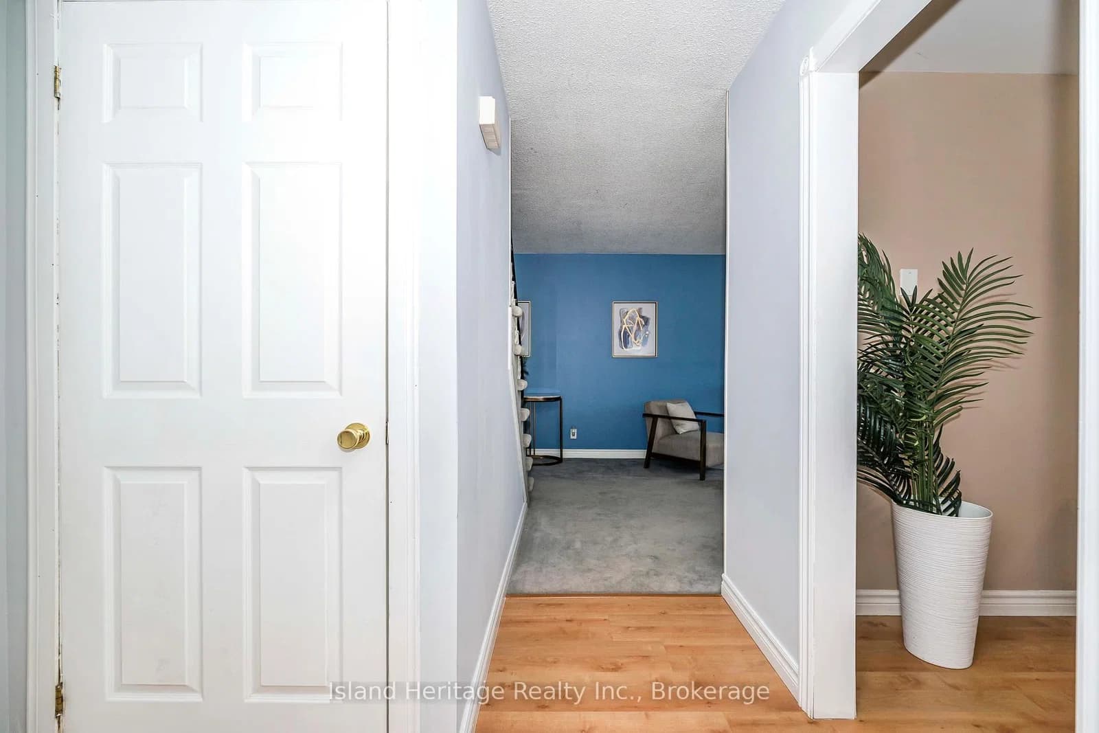 Cedar Street in Oshawa · Lakeview — photo 3