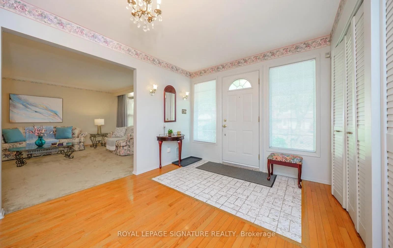 Dunmurray Boulevard in Toronto · Tam O'Shanter-Sullivan — photo 3