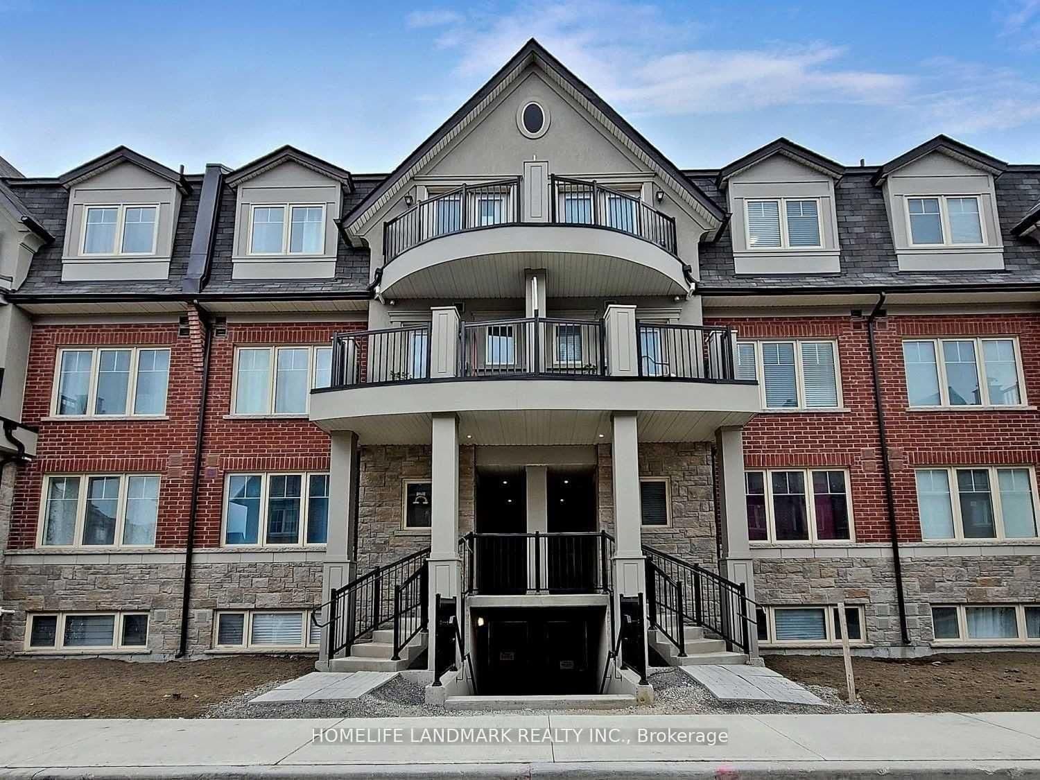 Photo of Eaton Park Lane in Toronto · L'Amoreaux