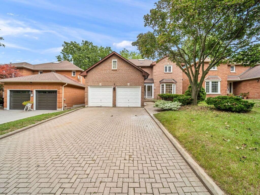 Winding Court in Toronto · Highland Creek — photo 3