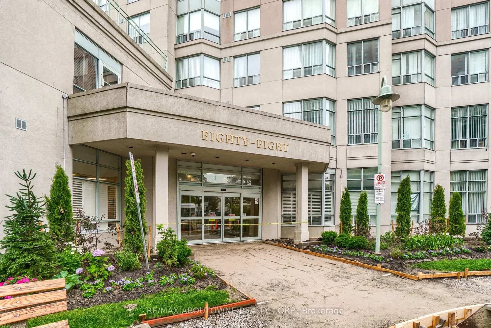 Photo of Corporate Drive in Toronto · Woburn