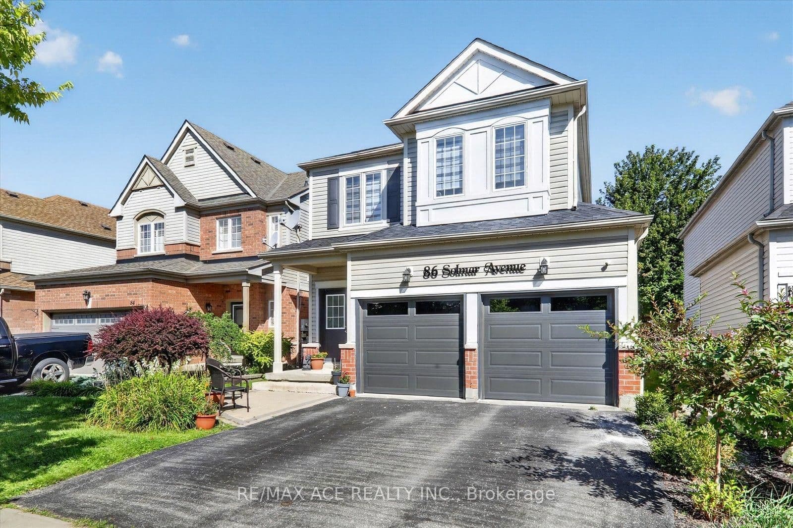 Solmar Avenue in Whitby · Taunton North — photo 3