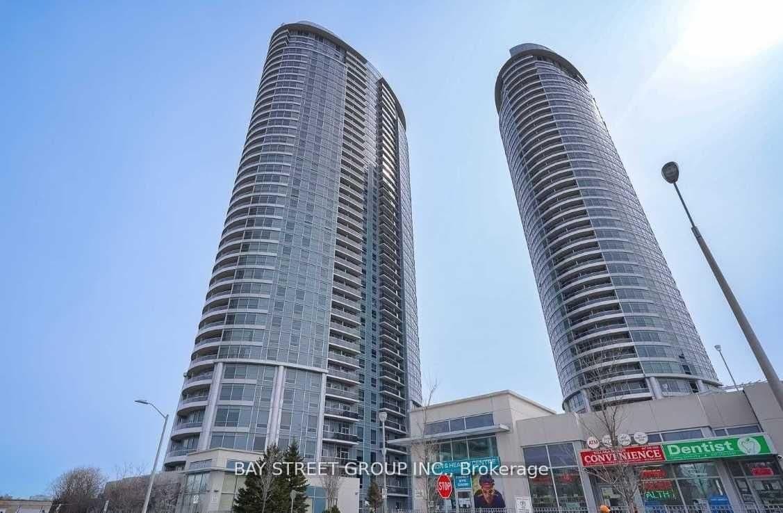 Photo of Village Green Square in Toronto · Agincourt South-Malvern West