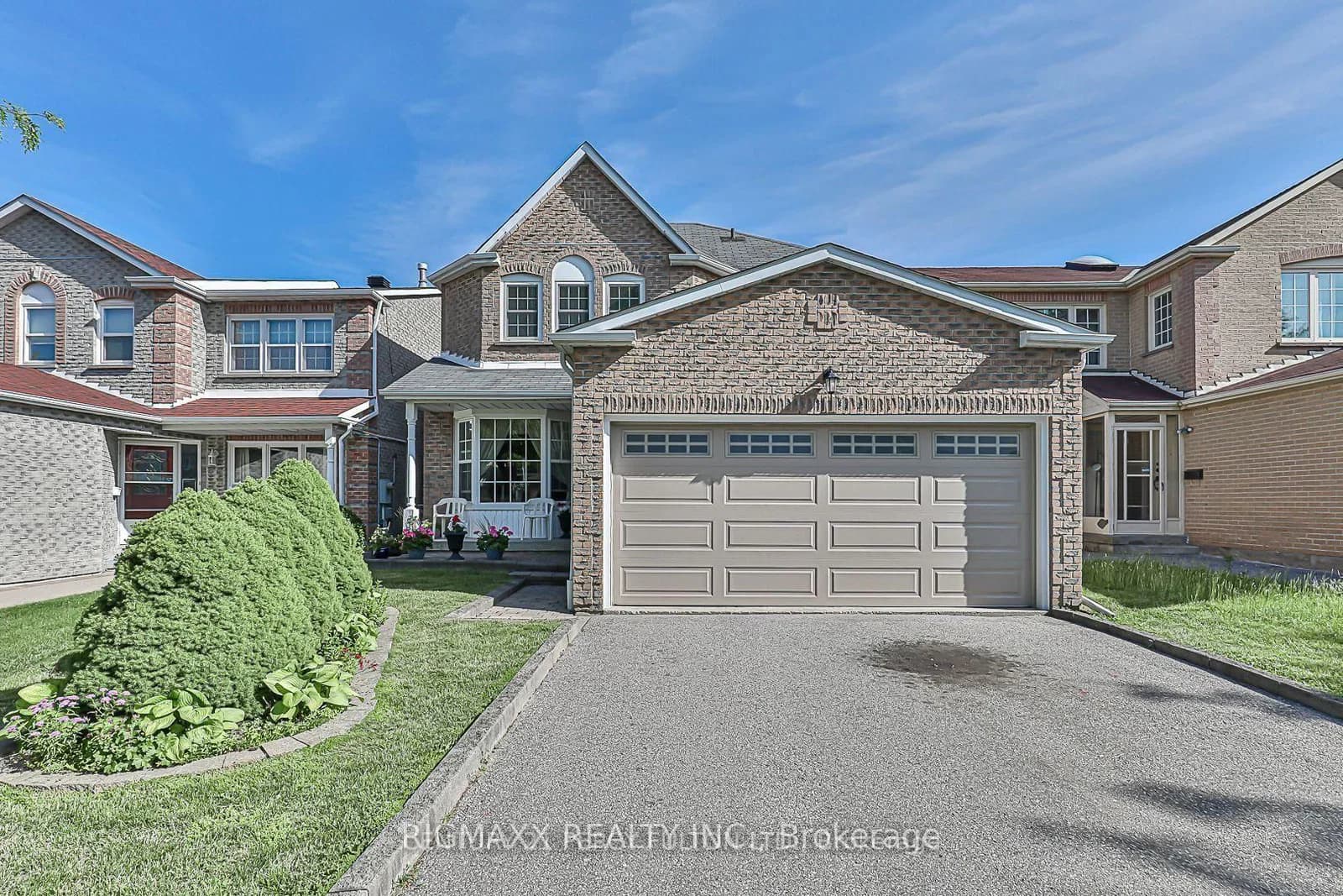 Photo of Hambleton Court in Toronto · Milliken