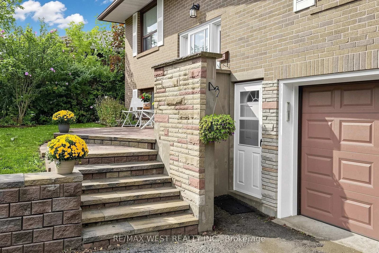 Brimorton Drive in Toronto · Woburn — photo 3