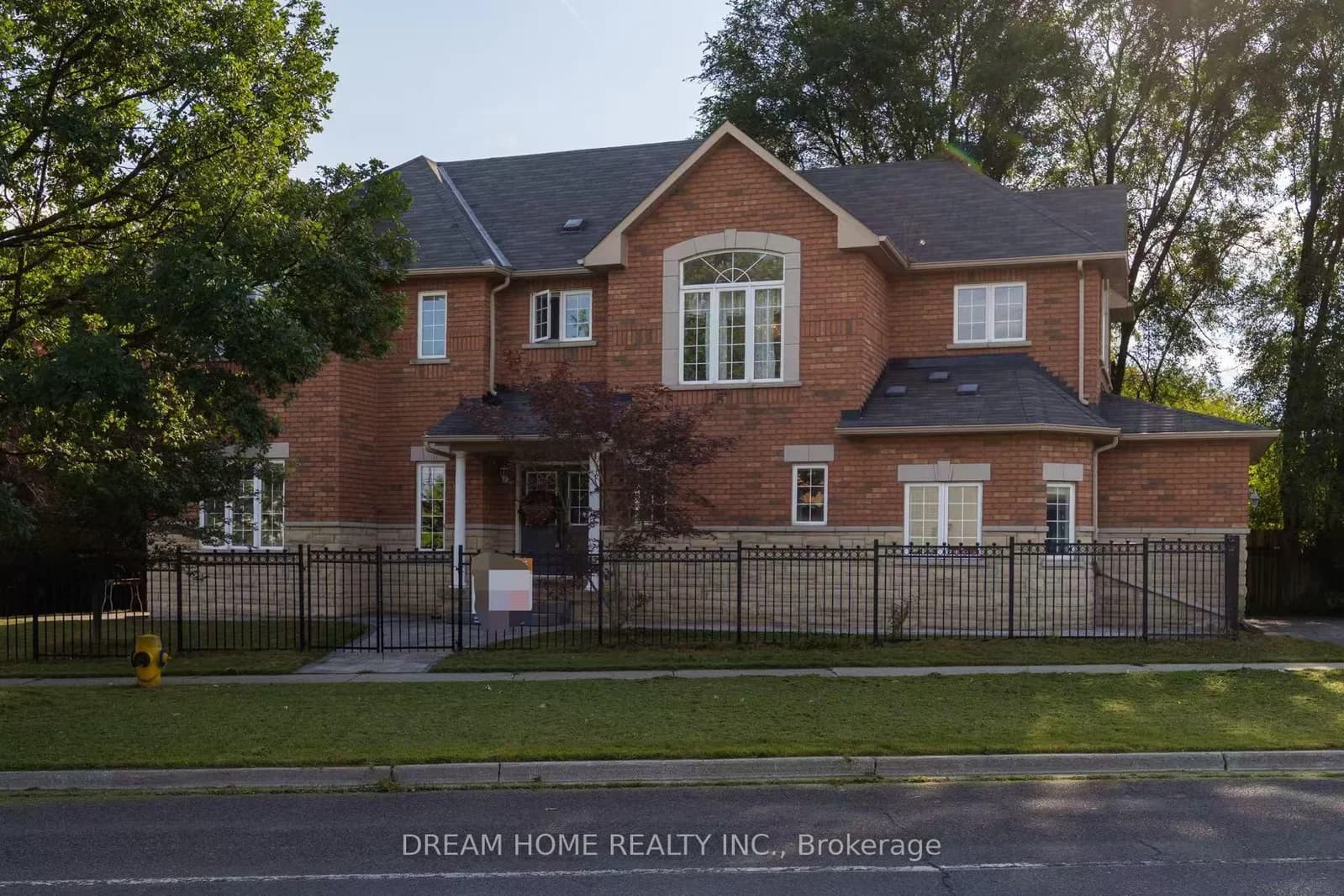 Photo of Ellesmere Road in Toronto · Highland Creek