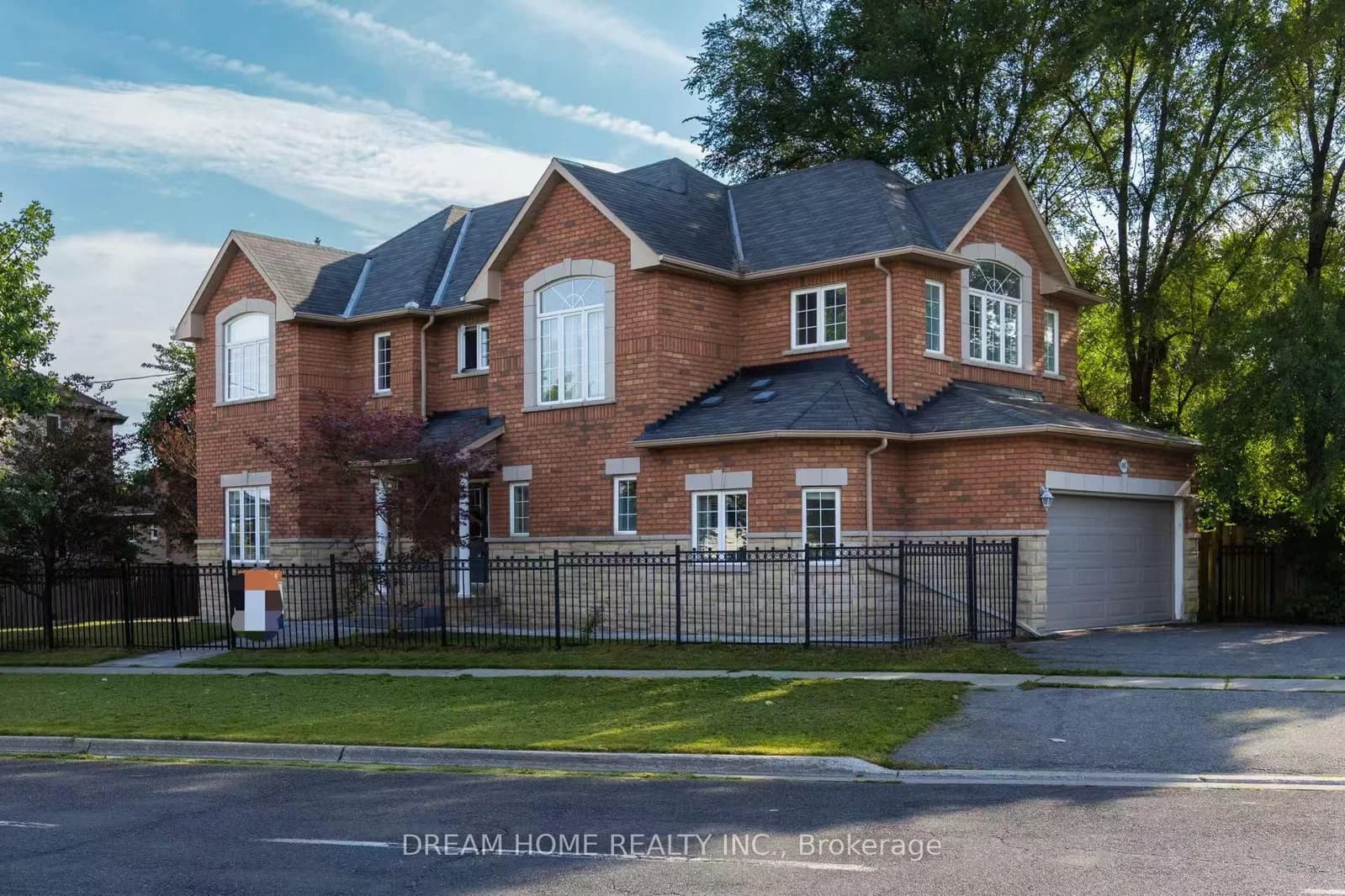 Ellesmere Road in Toronto · Highland Creek — photo 2