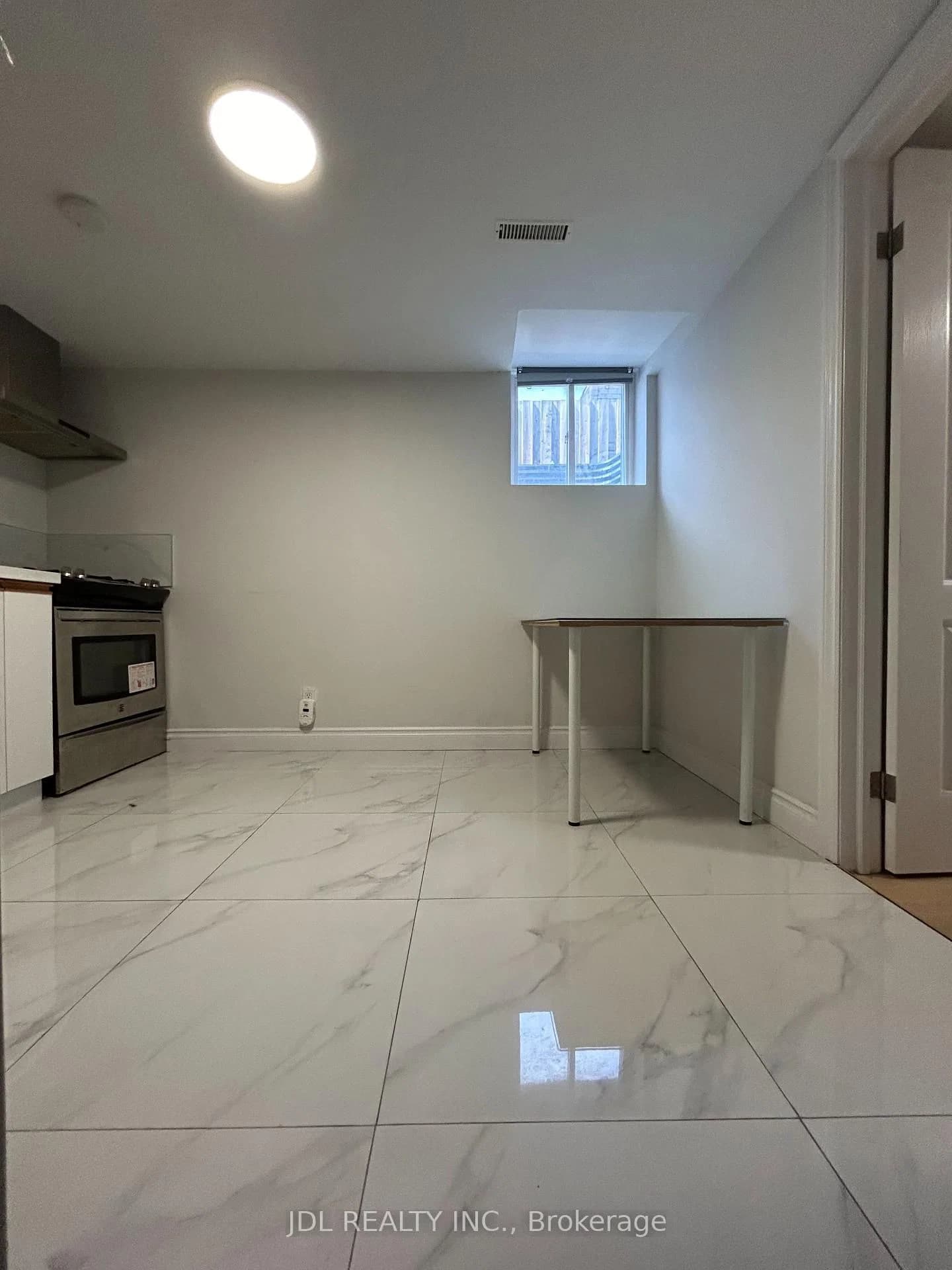 Bushmills Sq Square 1bedroomunitA Bsmt in Toronto · Agincourt North — photo 2