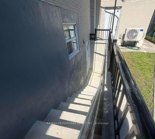 Romulus Drive in Toronto · Bendale — photo 3