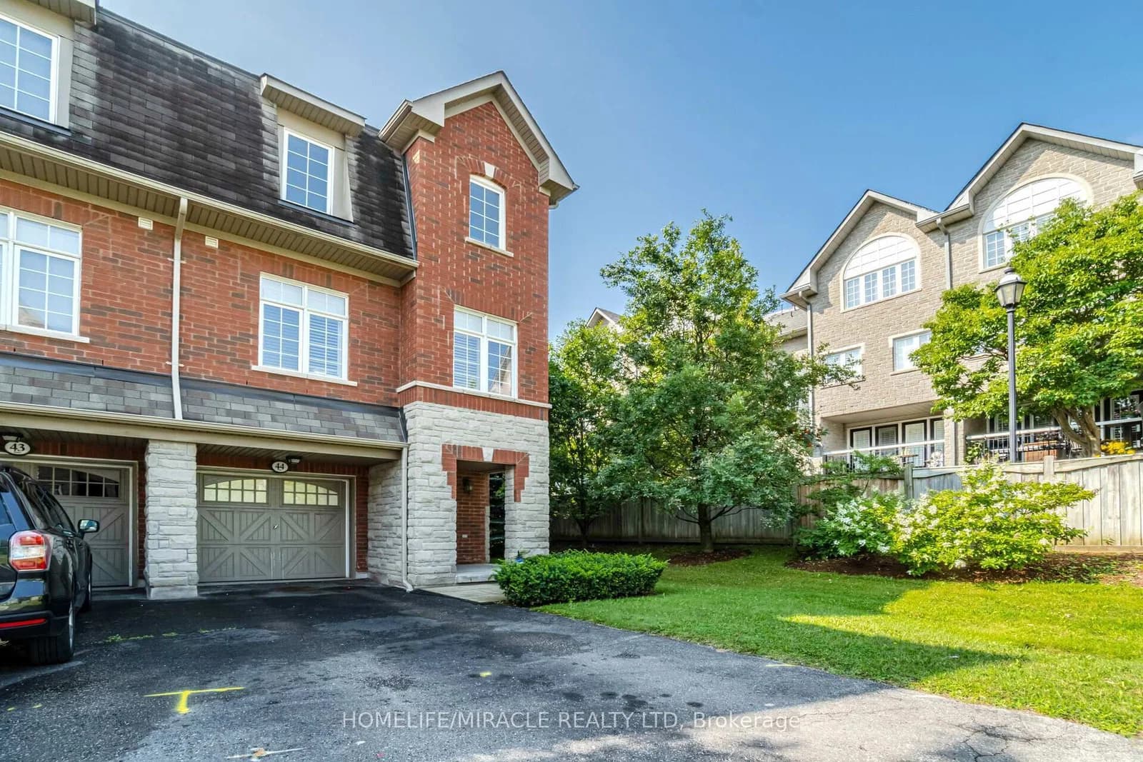 Finch Avenue in Pickering · Village East — photo 3