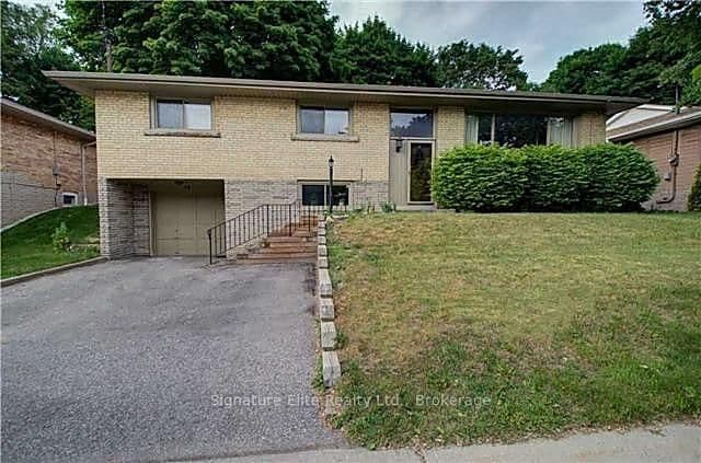 Photo of Burnview Crescent in Toronto · Woburn