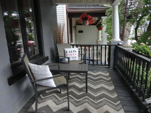 Connaught Avenue 2 in Toronto · Greenwood-Coxwell — photo 2
