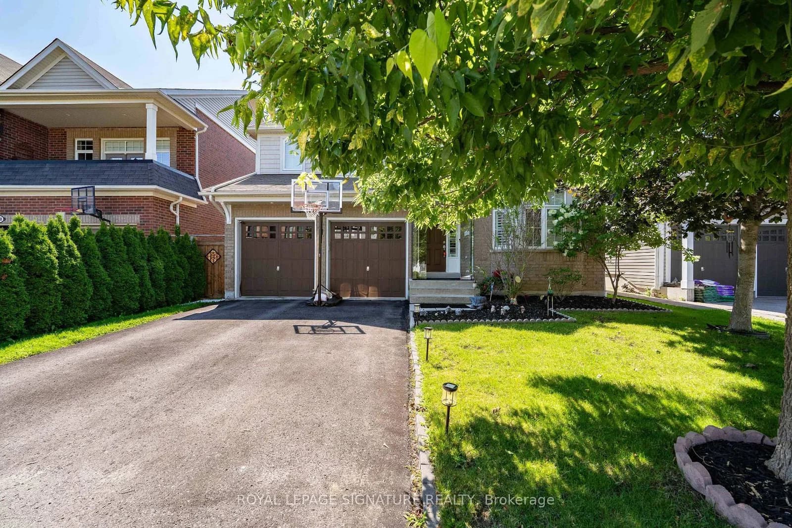 Northcastle Crescent in Whitby · Brooklin — photo 2