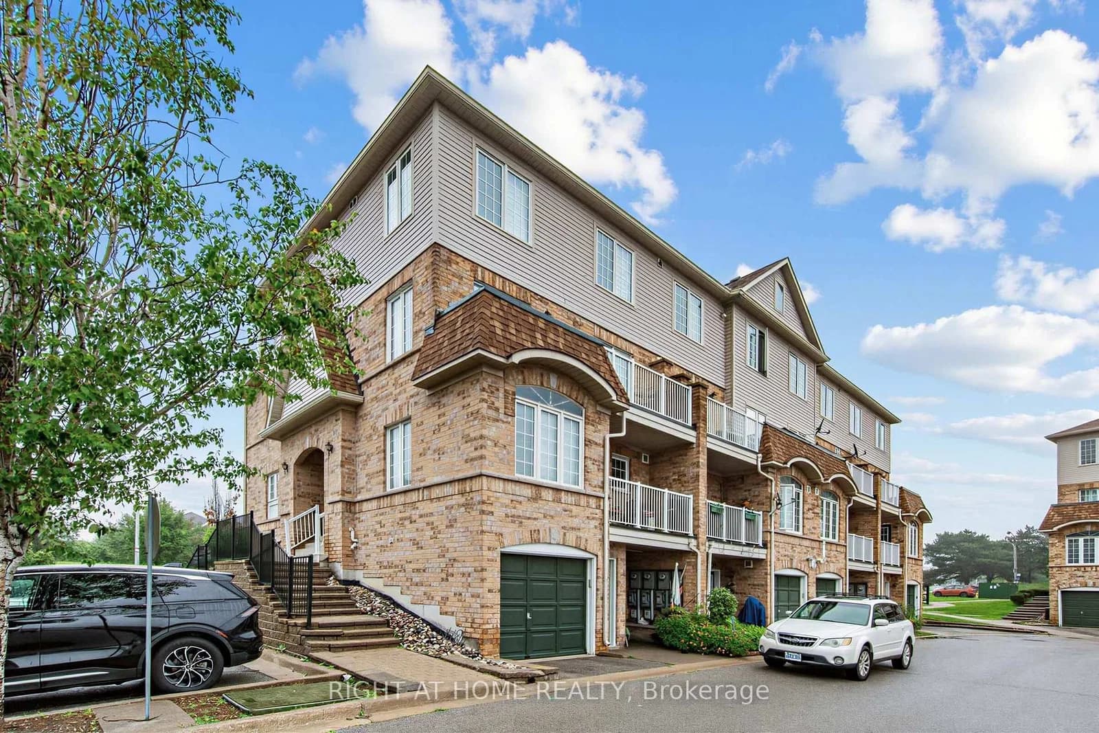 Photo of Mclevin Avenue in Toronto · Malvern