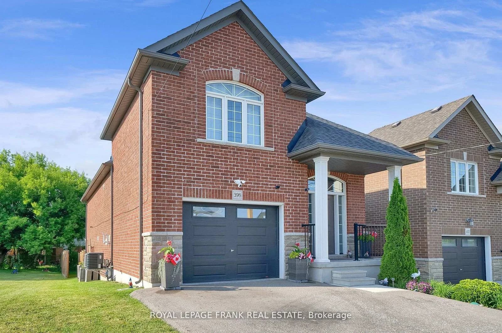 Olive Avenue in Oshawa · Central — photo 2