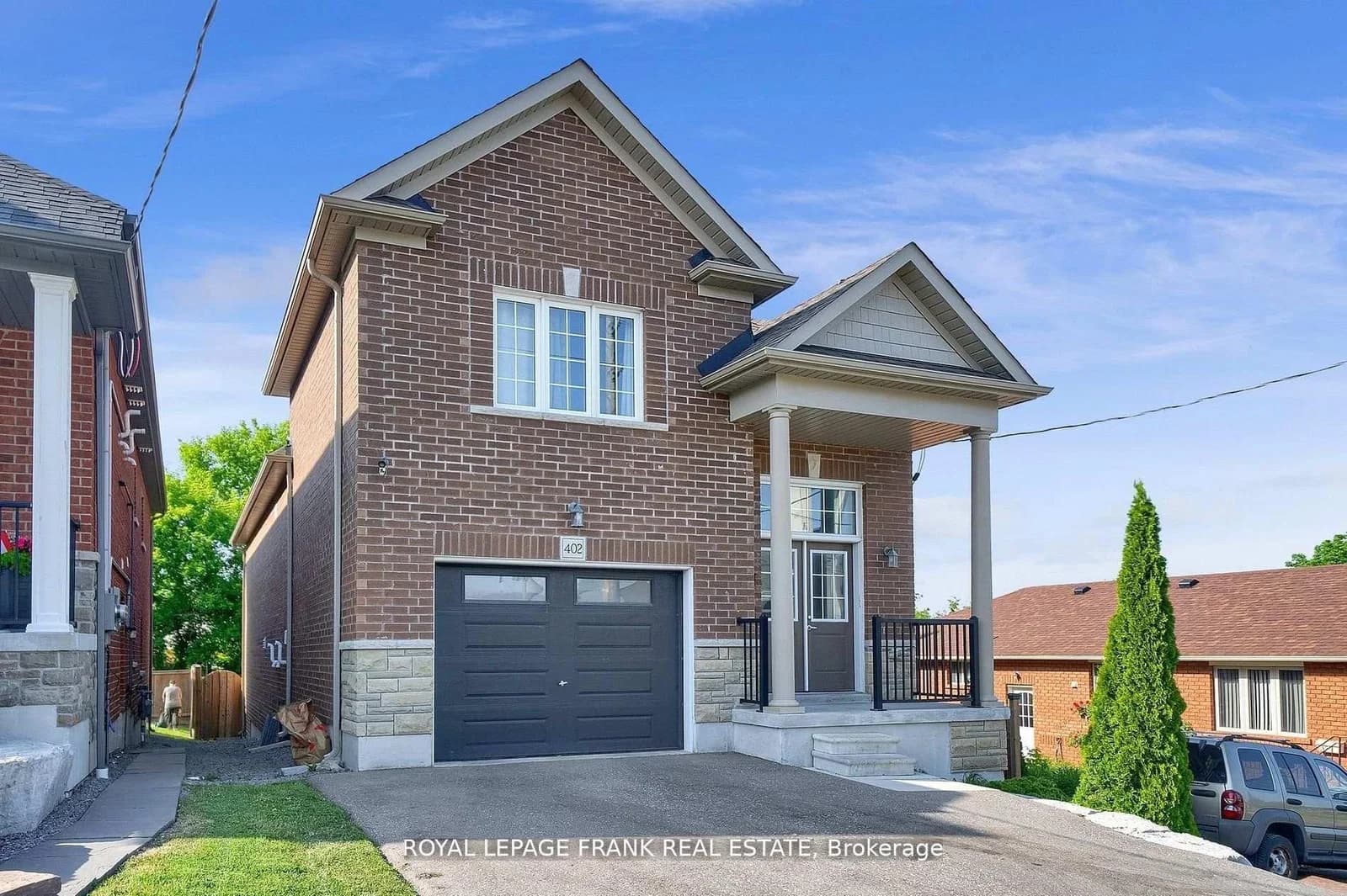 Olive Avenue in Oshawa · Central — photo 2