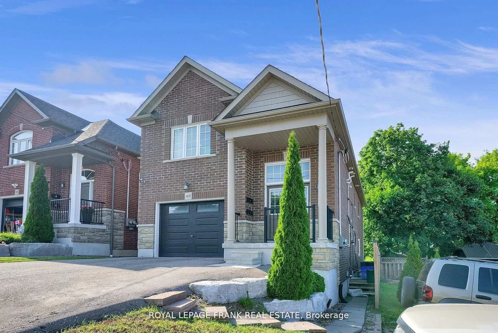Olive Avenue in Oshawa · Central — photo 3