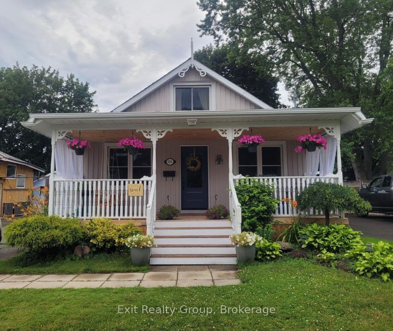 Photo of Arlington Avenue in Oshawa · O'Neill