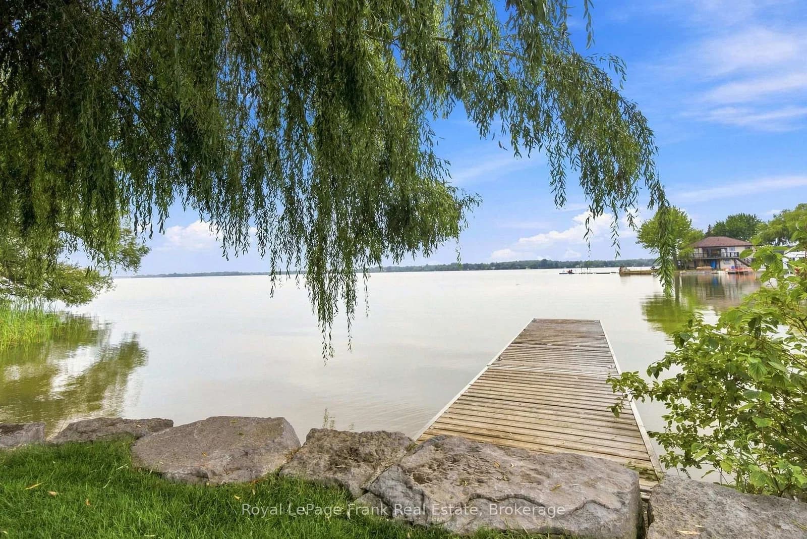 View Lake Road in Scugog · Rural Scugog — photo 3