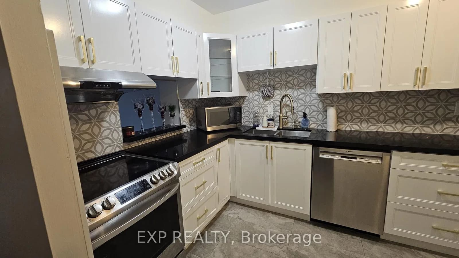 Kennedy Road in Toronto · Agincourt South-Malvern West — photo 2