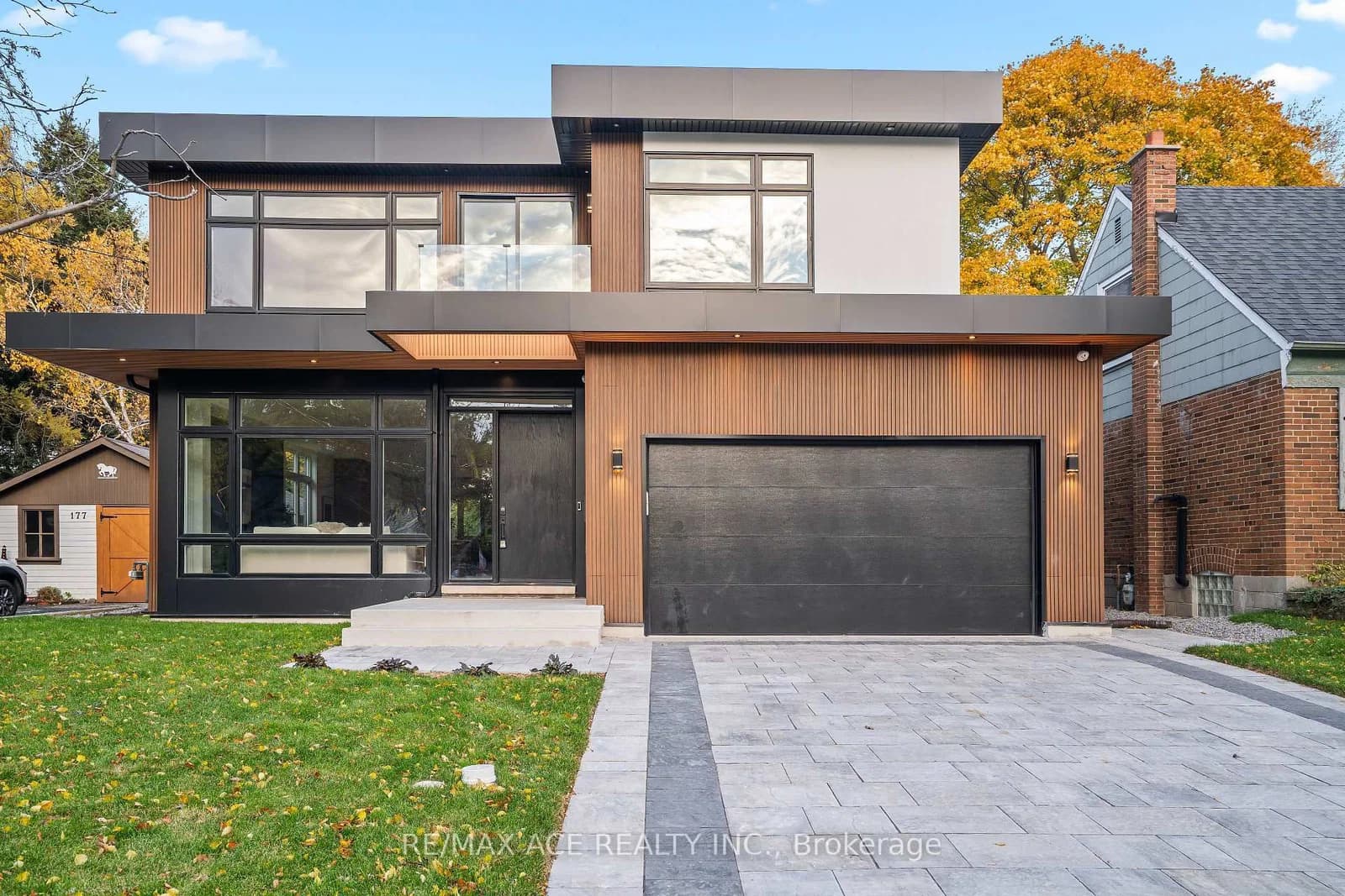 Harewood Avenue in Toronto · Cliffcrest — photo 2