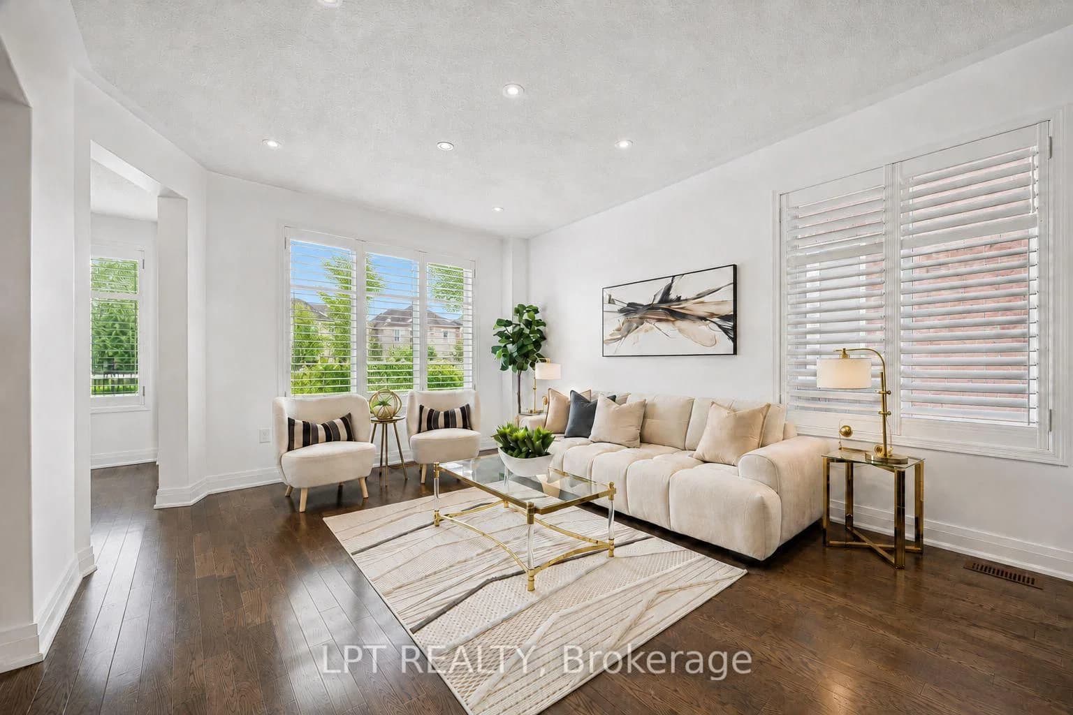 Photo of Minerva Avenue in Toronto · Cliffcrest