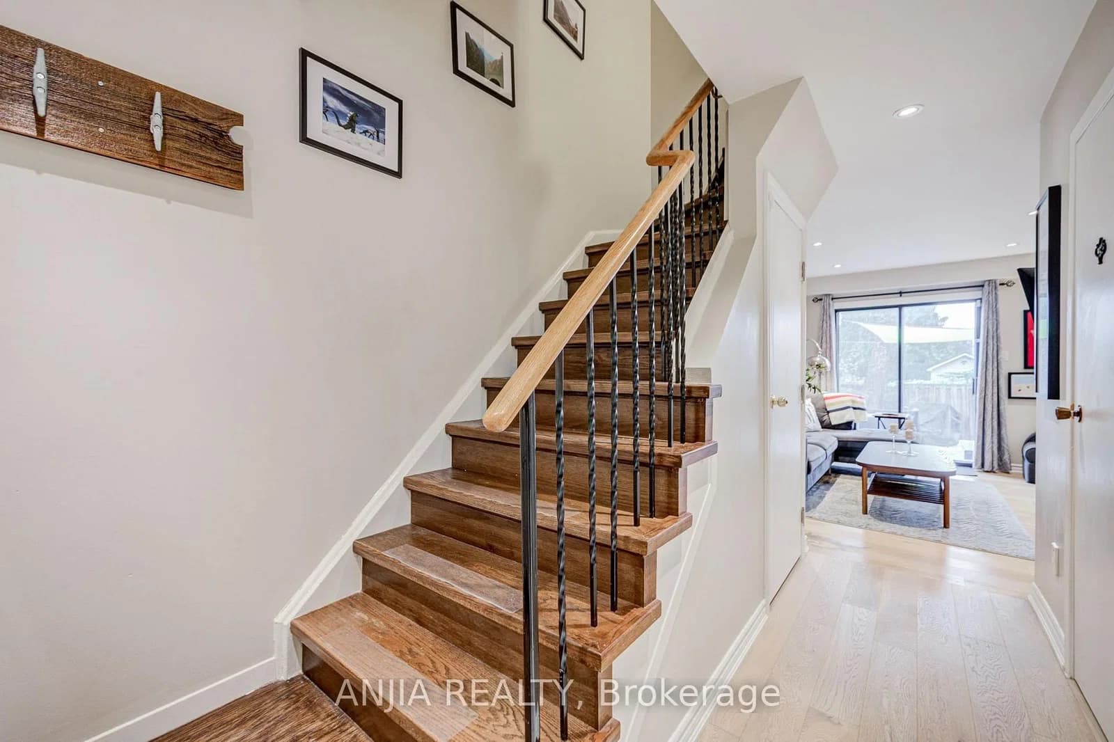 Maresfield Drive in Toronto · Milliken — photo 3