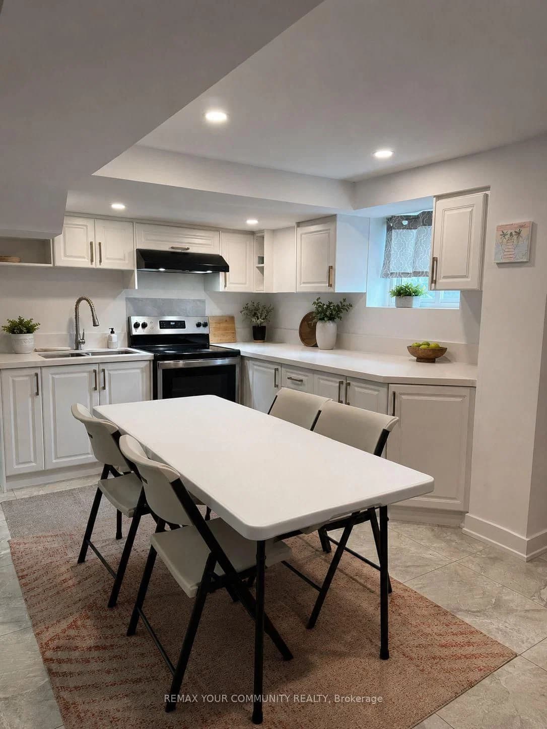 Cindy Nicholas Drive in Toronto · Morningside — photo 2