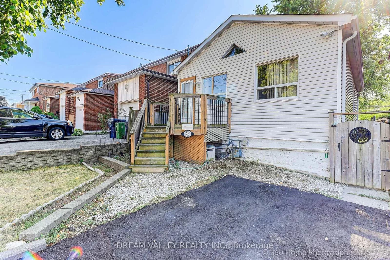 Laurel Avenue in Toronto · Kennedy Park — photo 2
