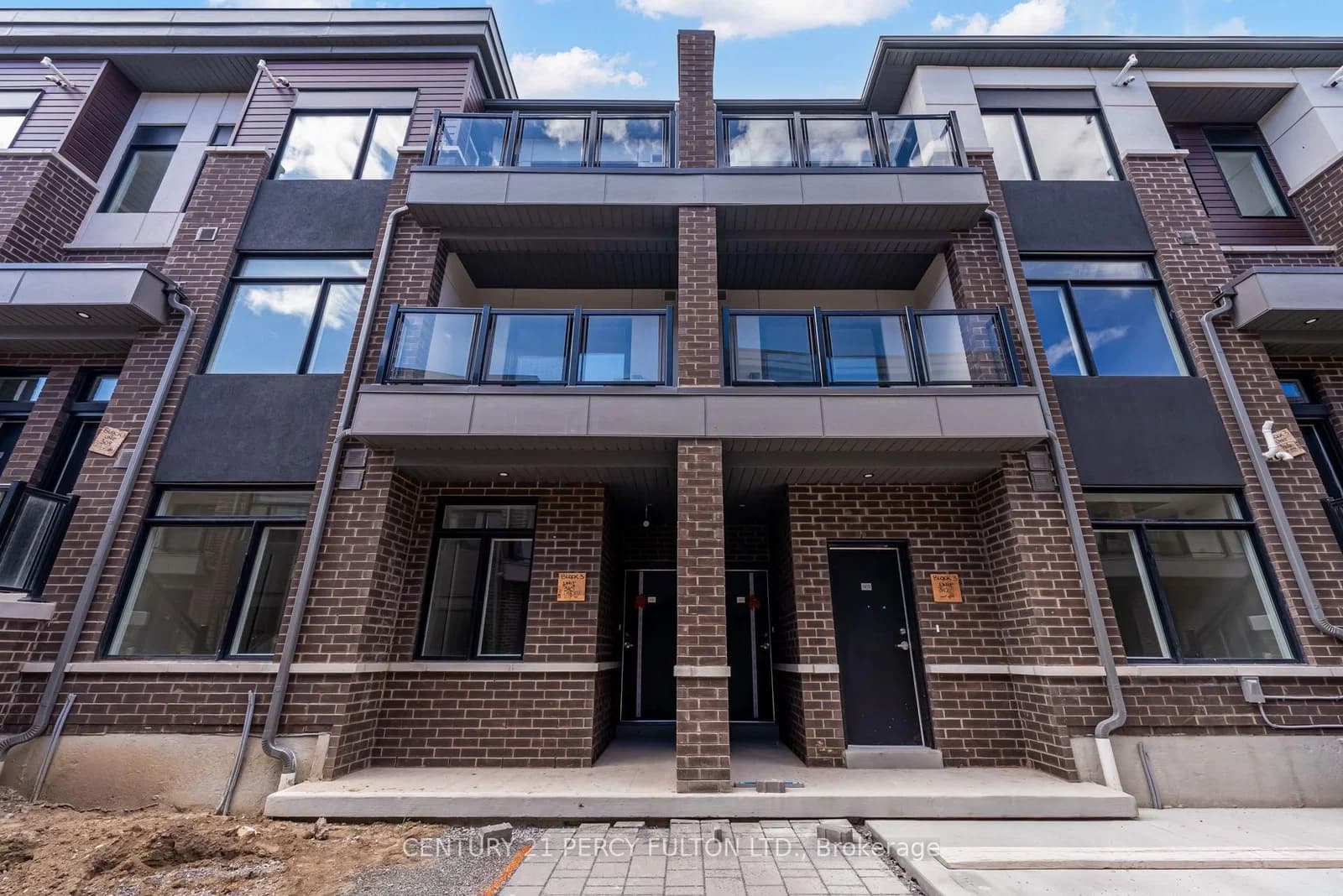 Photo of Dersan Street in Pickering · Duffin Heights