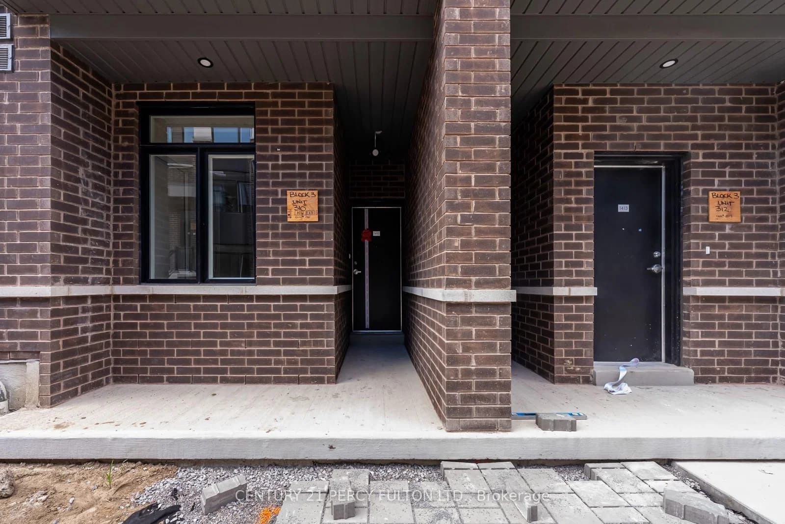 Dersan Street in Pickering · Duffin Heights — photo 3