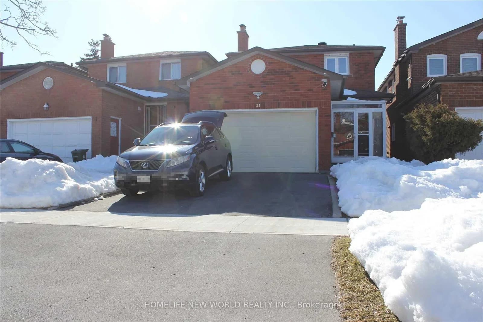 Photo of Rainthorpe Crescent in Toronto · L'Amoreaux