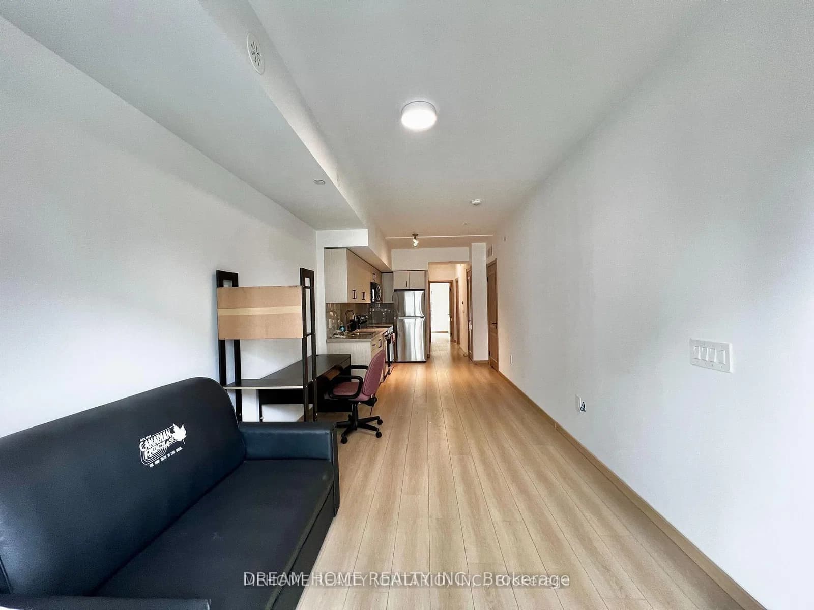Sheppard Avenue-207 in Toronto · Tam O'Shanter-Sullivan — photo 2