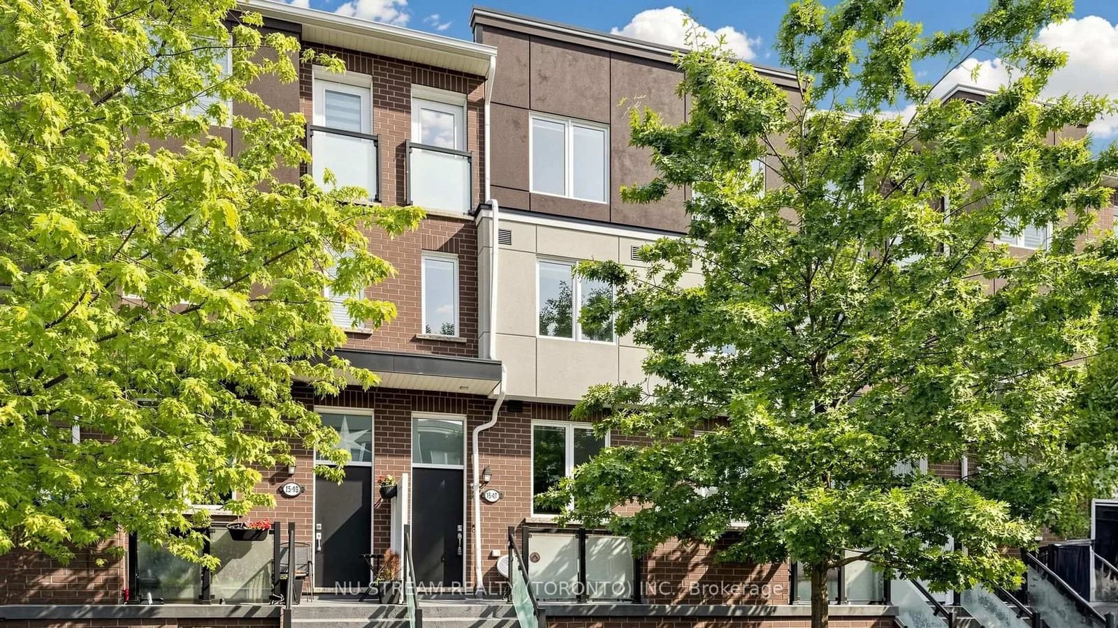 Heron Park Place in Toronto · West Hill — photo 2