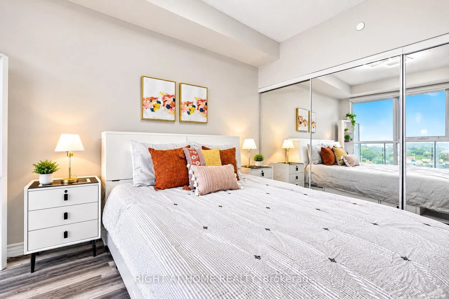 Birchmount Road in Toronto · Wexford-Maryvale — photo 3