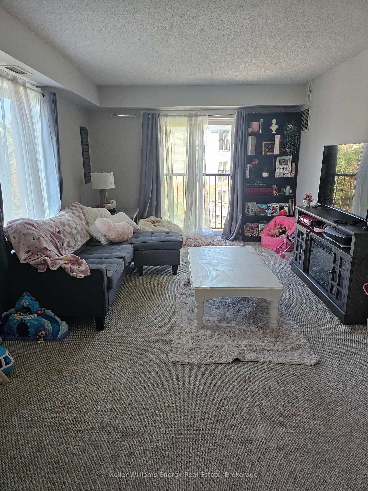 Aspen Springs Drive in Clarington · Bowmanville — photo 3