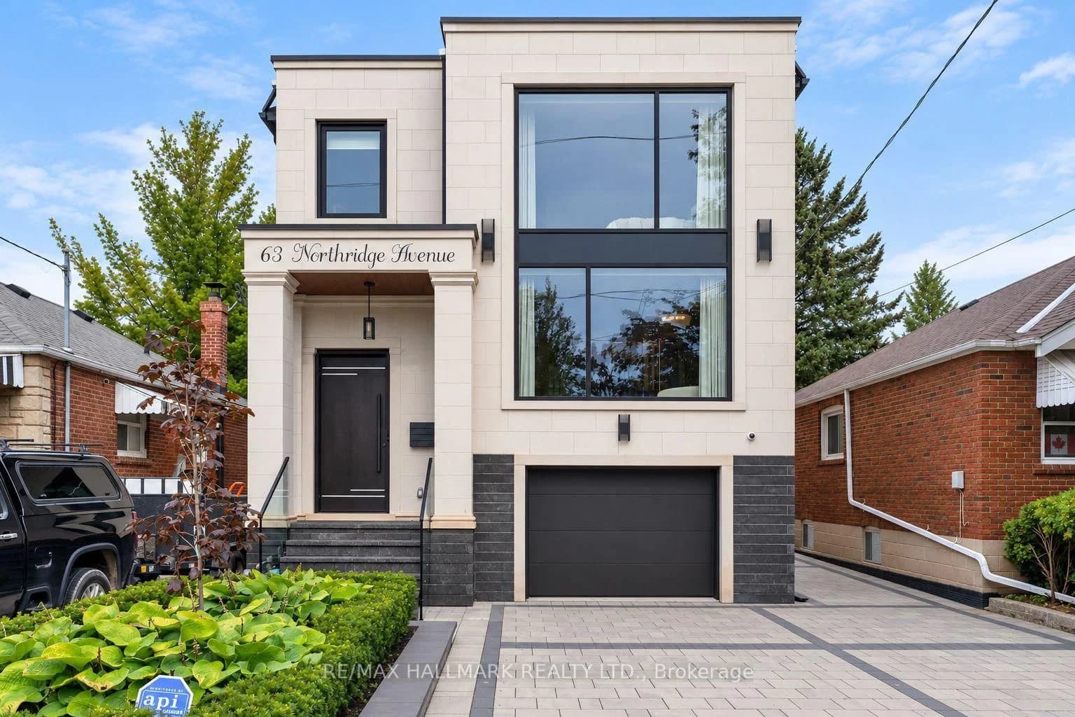Northridge Avenue in Toronto · East York — photo 2